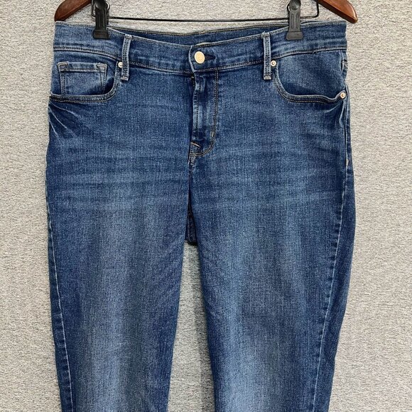 Old Navy Jeans Women's 10L Blue Original Straight Leg Mid Rise Medium Wash Denim - Picture 3 of 11